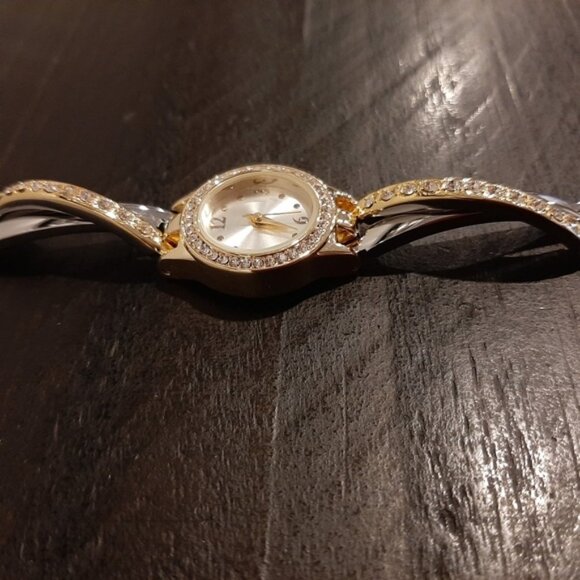 Quartz Wrist Watch Silver Gold Plated Crossover Link Rhinestone Stainless Steel - Picture 7 of 12